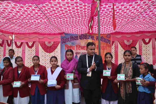 दिव्यांगता नहीं बाधा: खेल और कला प्रतियोगिता में बच्चों ने जीता सबका मन